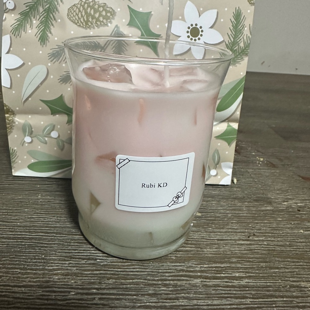 Ice Latte Pink and White Scented Candle
